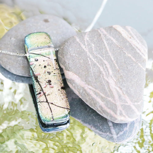 MERE Glass Lilabet Necklace in Cool Pink